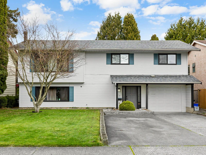 20855 51b Avenue, Langley BC V3A 7K6