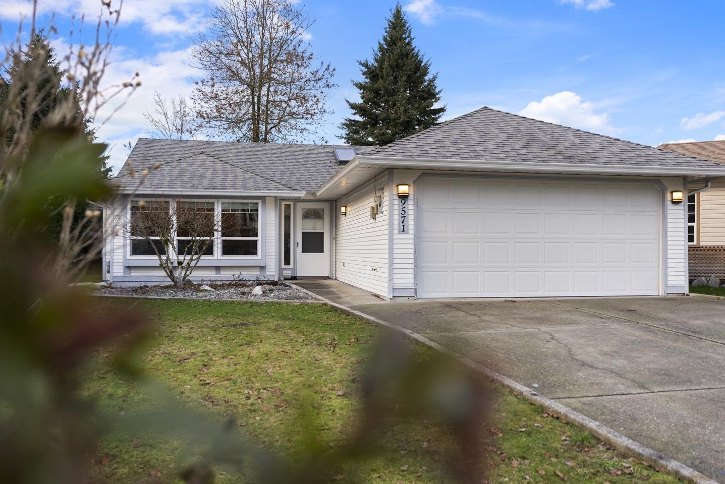 9571 215a Street, Langley, BC, V1M 2C6