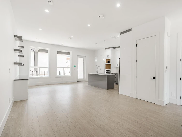 6253 148 Street, Surrey, BC, V3S 8E8