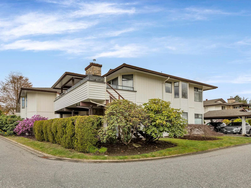137 - 15153 98th Avenue, Surrey BC V3R 9M8