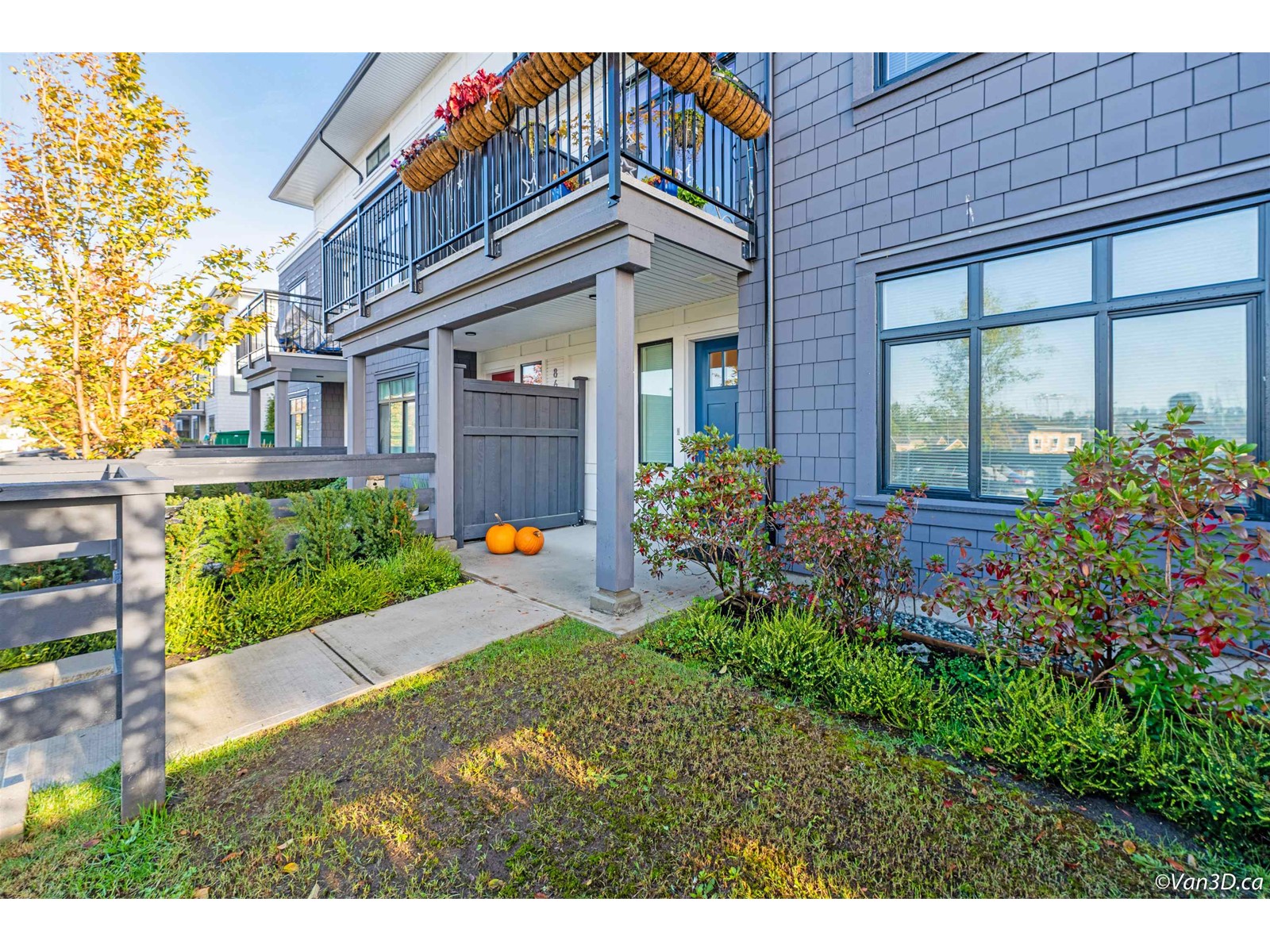 87-15255 Sitka Drive, Surrey, BC, V3S 0B1