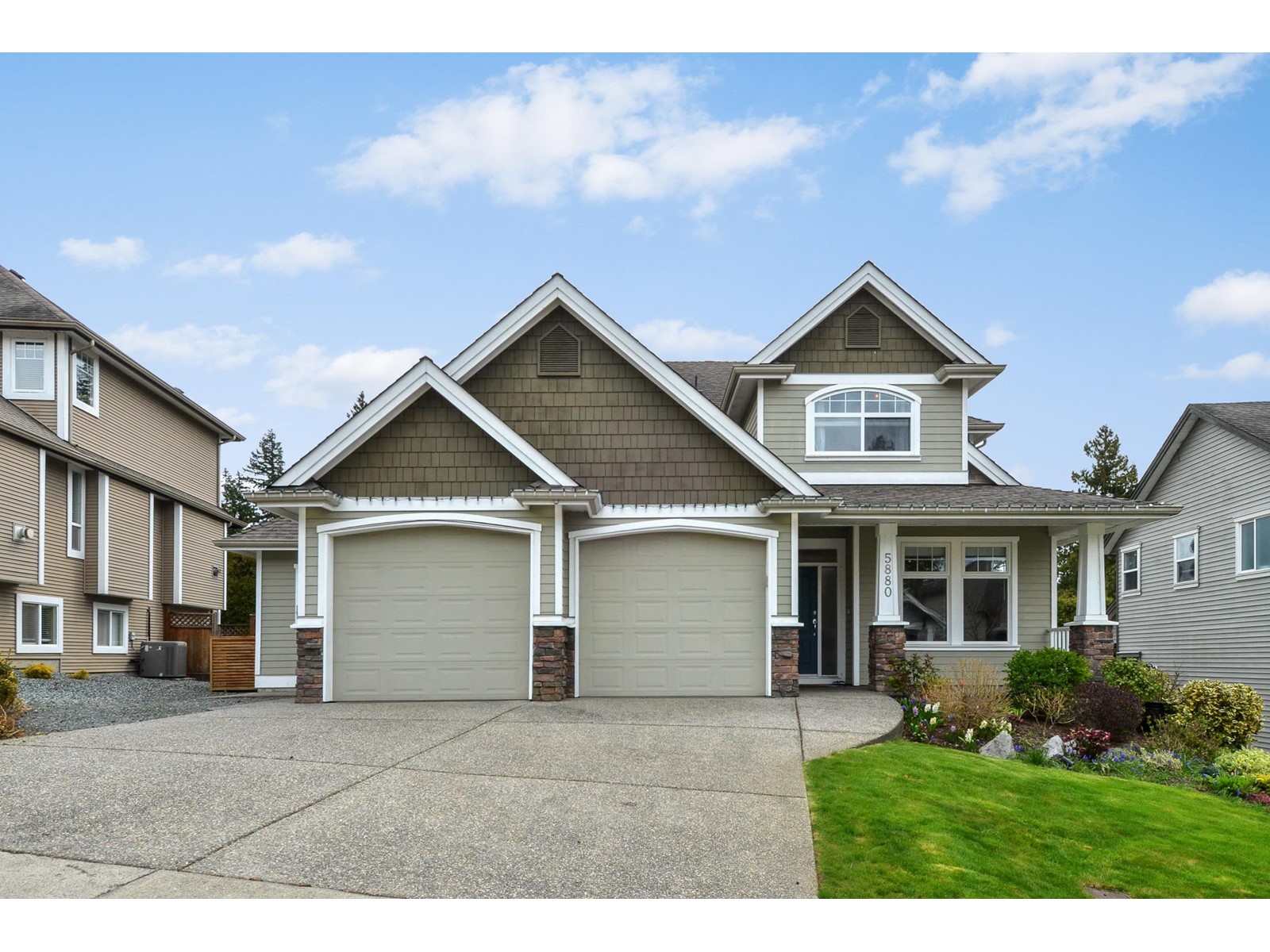 5880 165b Street, Surrey, BC, V3S 4G2