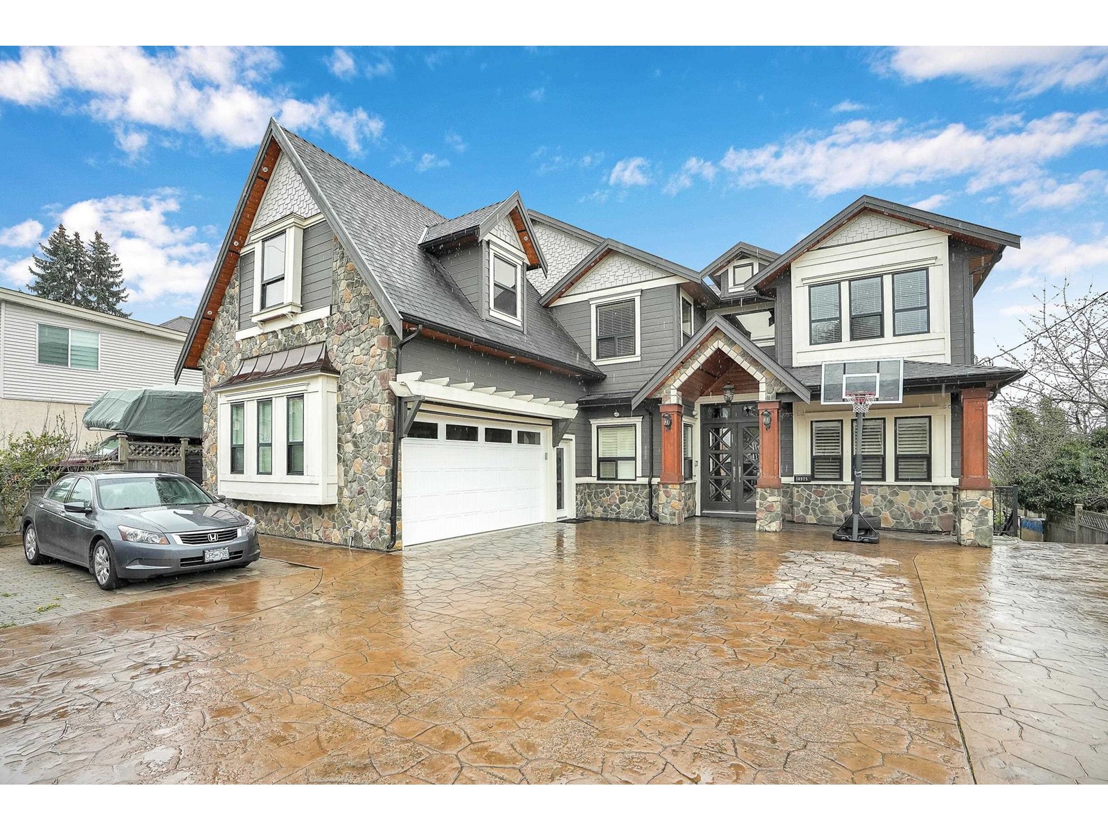 10975 130 Street, Surrey, BC, V3T 3M2