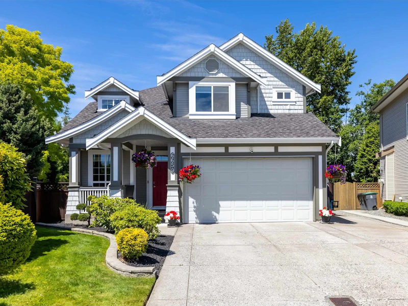 6659 187a Street, Surrey BC V3S 0T1