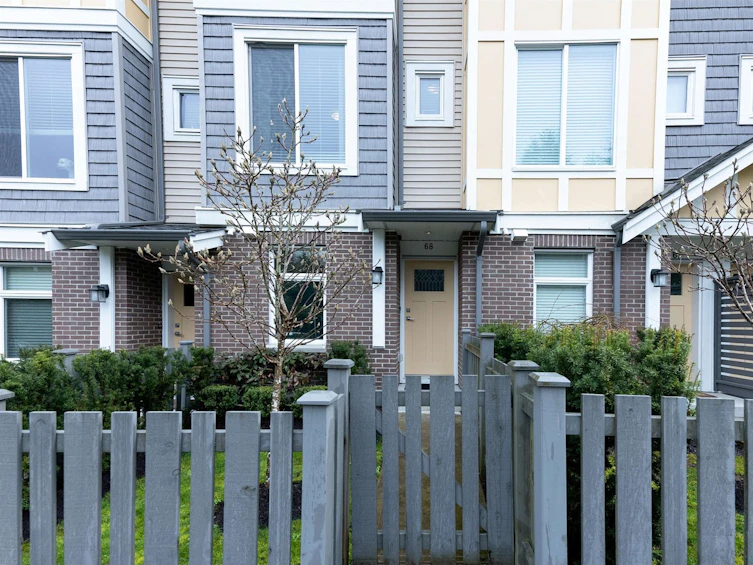 68-9718 161a Street, Surrey, BC, V4N 6S7