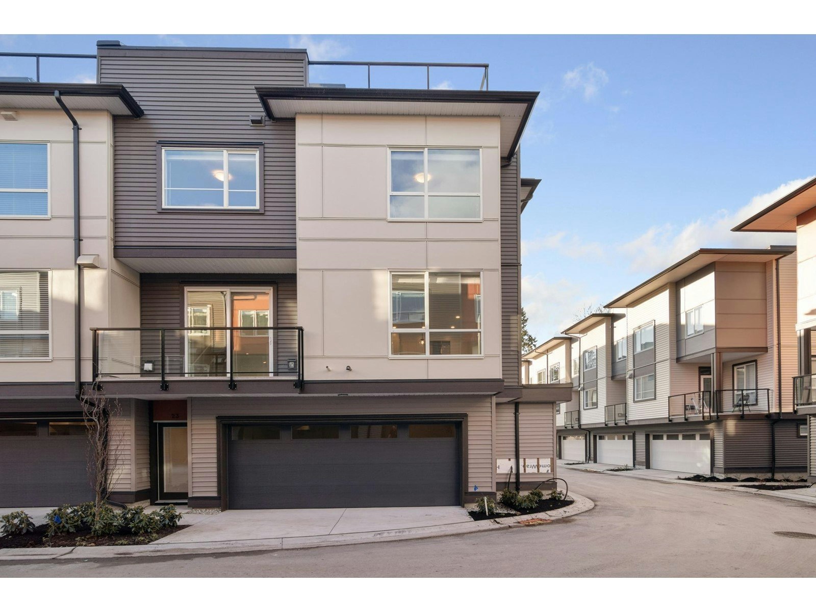 23-7288 188 Street, Surrey, BC, V4N 6W3