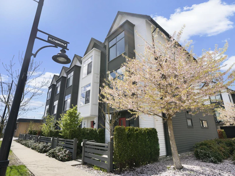 111 - 17578 57a Avenue, Surrey BC