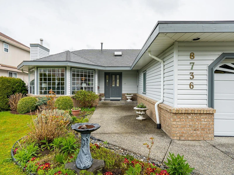 8736 162nd Street, Surrey BC V4N 1B5