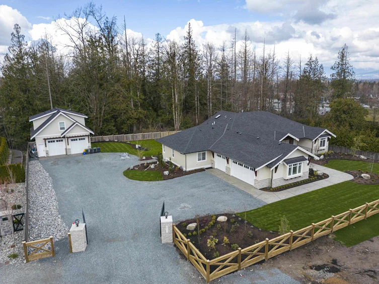 8657 217a Street, Langley, BC, V1M 3S7