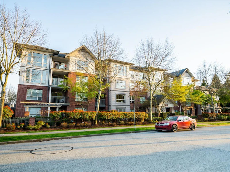 307 - 15188 22nd Avenue, Surrey BC V4A 9T4