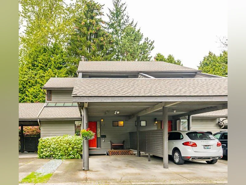 15933 Alder Place, Surrey BC V4A 5J1