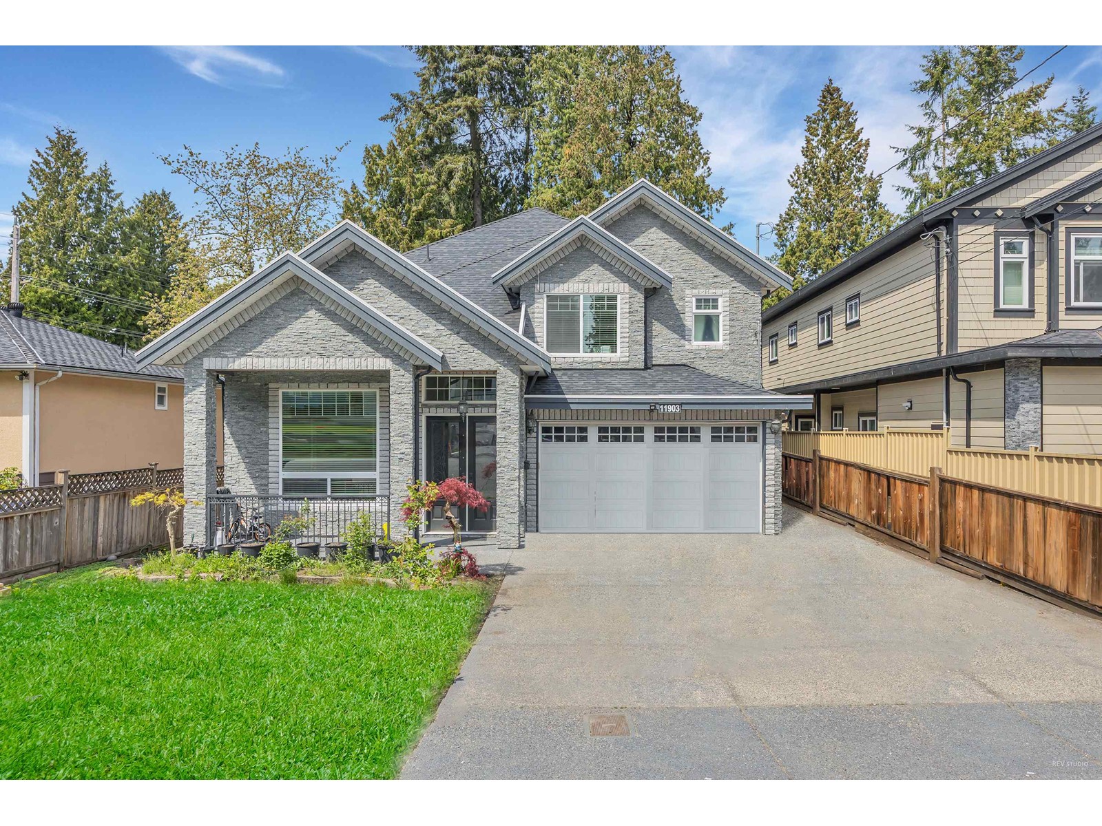 11903 97 Avenue, Surrey, BC, V3V 2C4