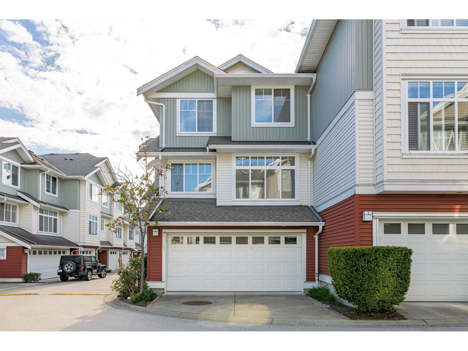 37-19480 66 Avenue, Surrey, BC, V4N 5W7