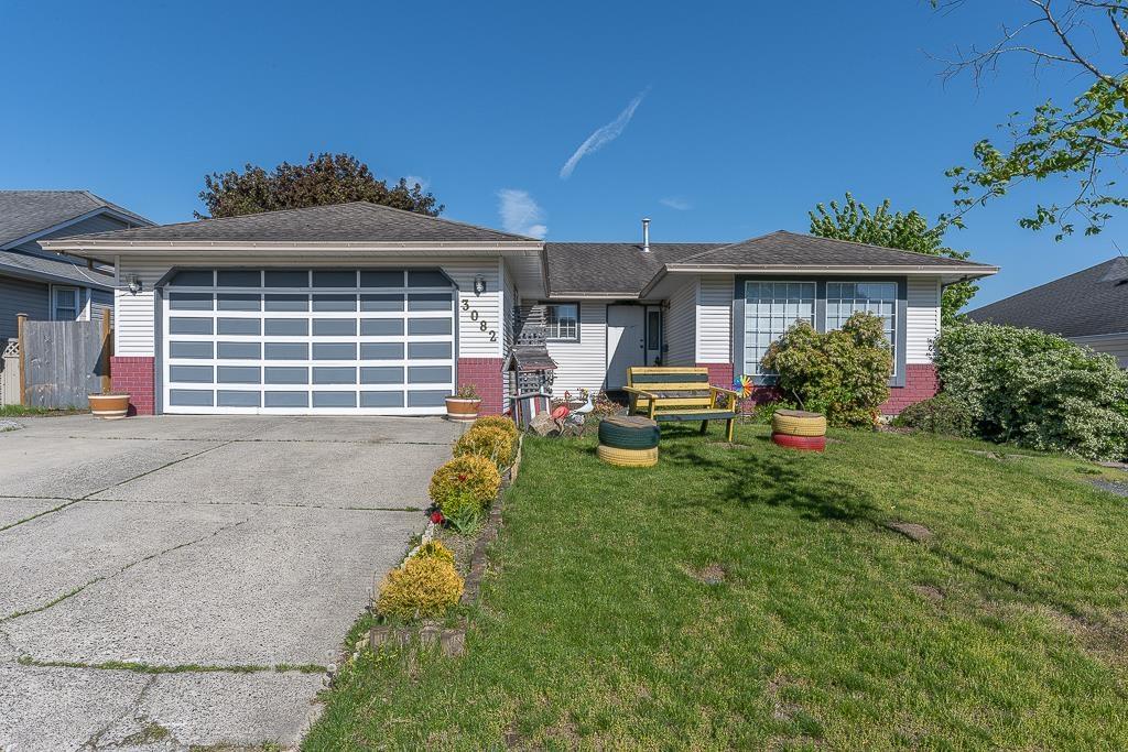 3082 Goldfinch Street, Abbotsford, BC, V2T 5J4