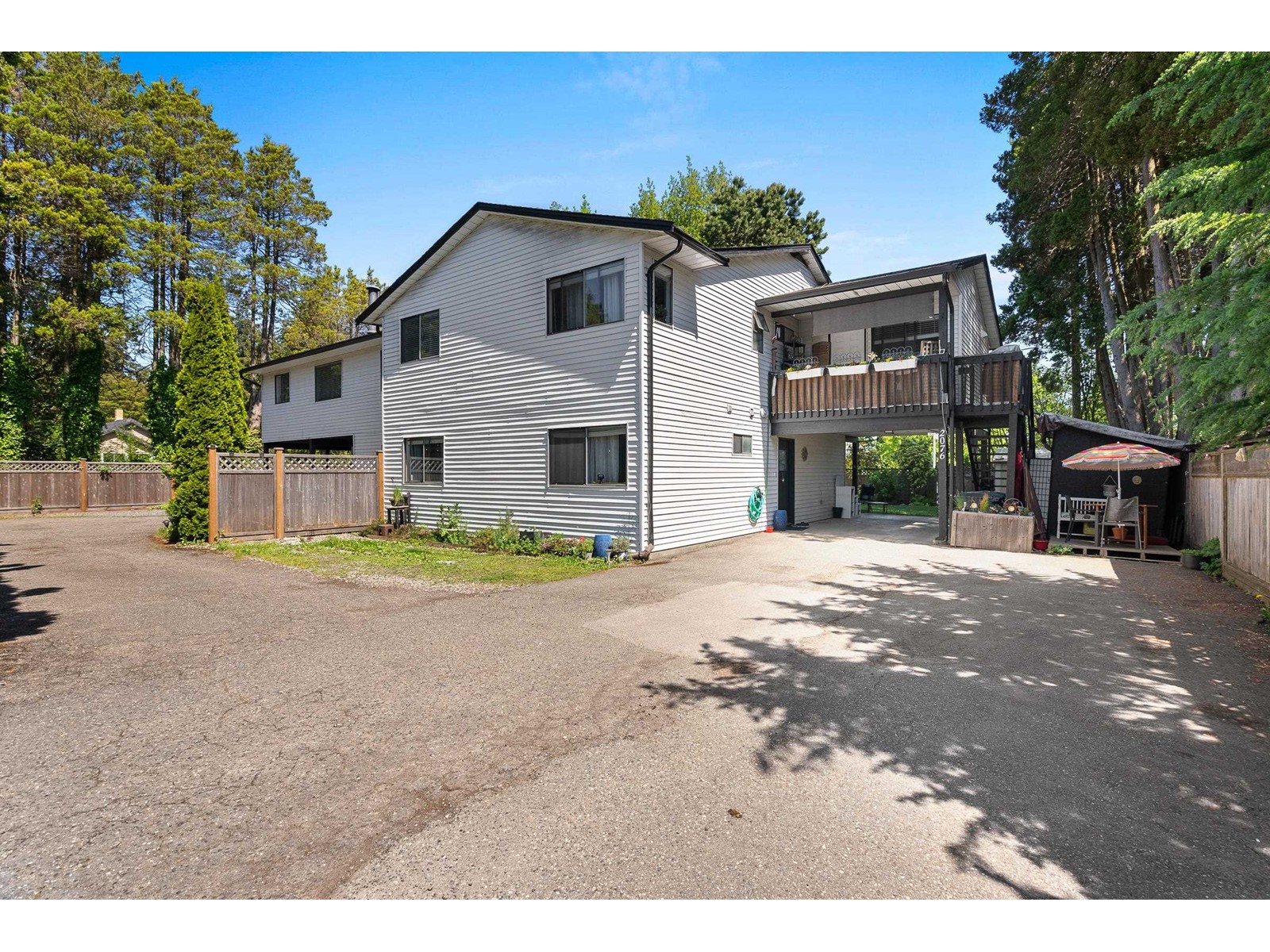 2076-2078 Bowler Drive, Surrey, BC, V4A 6S6