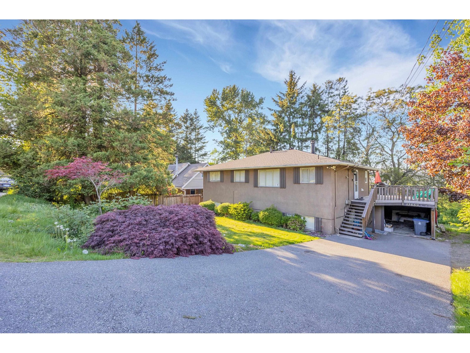 13889 115 Avenue, Surrey, BC, V3R 5Y3