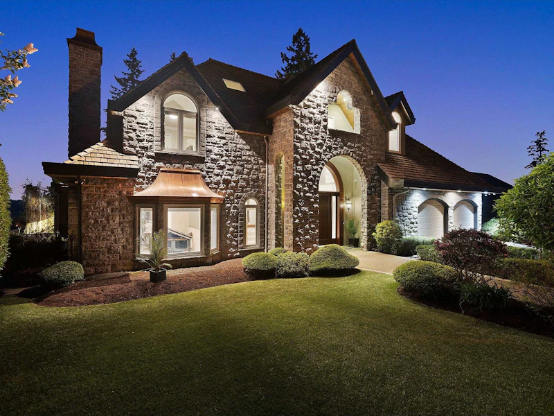 18574 55th Avenue, Surrey BC V3S 9E5