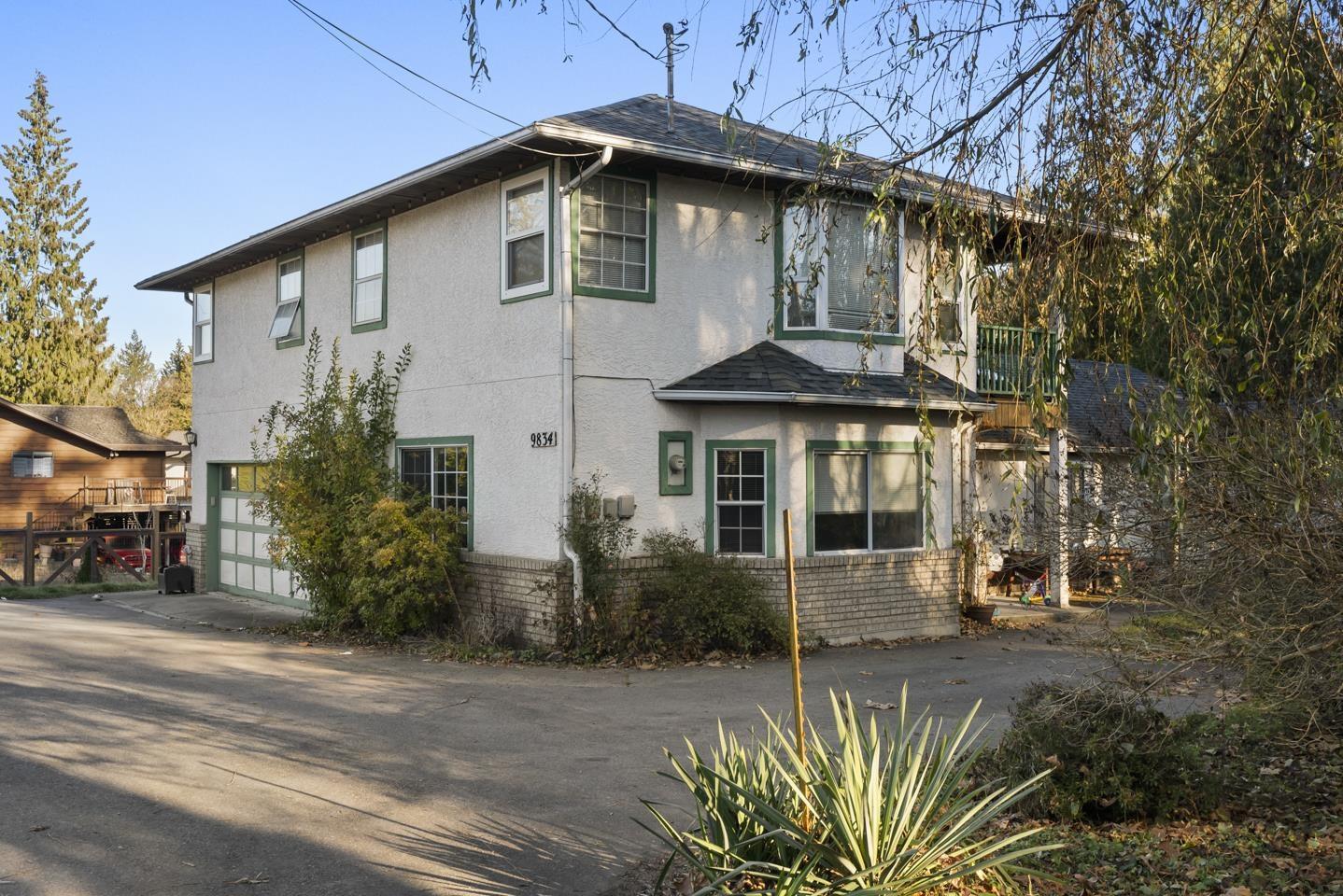 9834 160 Street, Surrey, BC, V4N 2J4