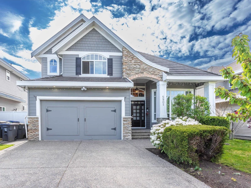 5901 146th Street, Surrey BC V3S 2Z8