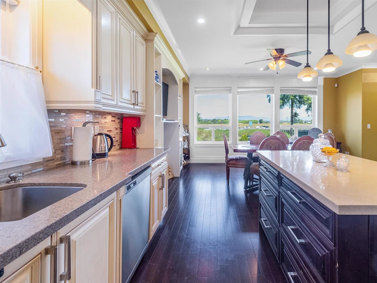 14635 36b Avenue, Surrey, BC, V4P 0E3