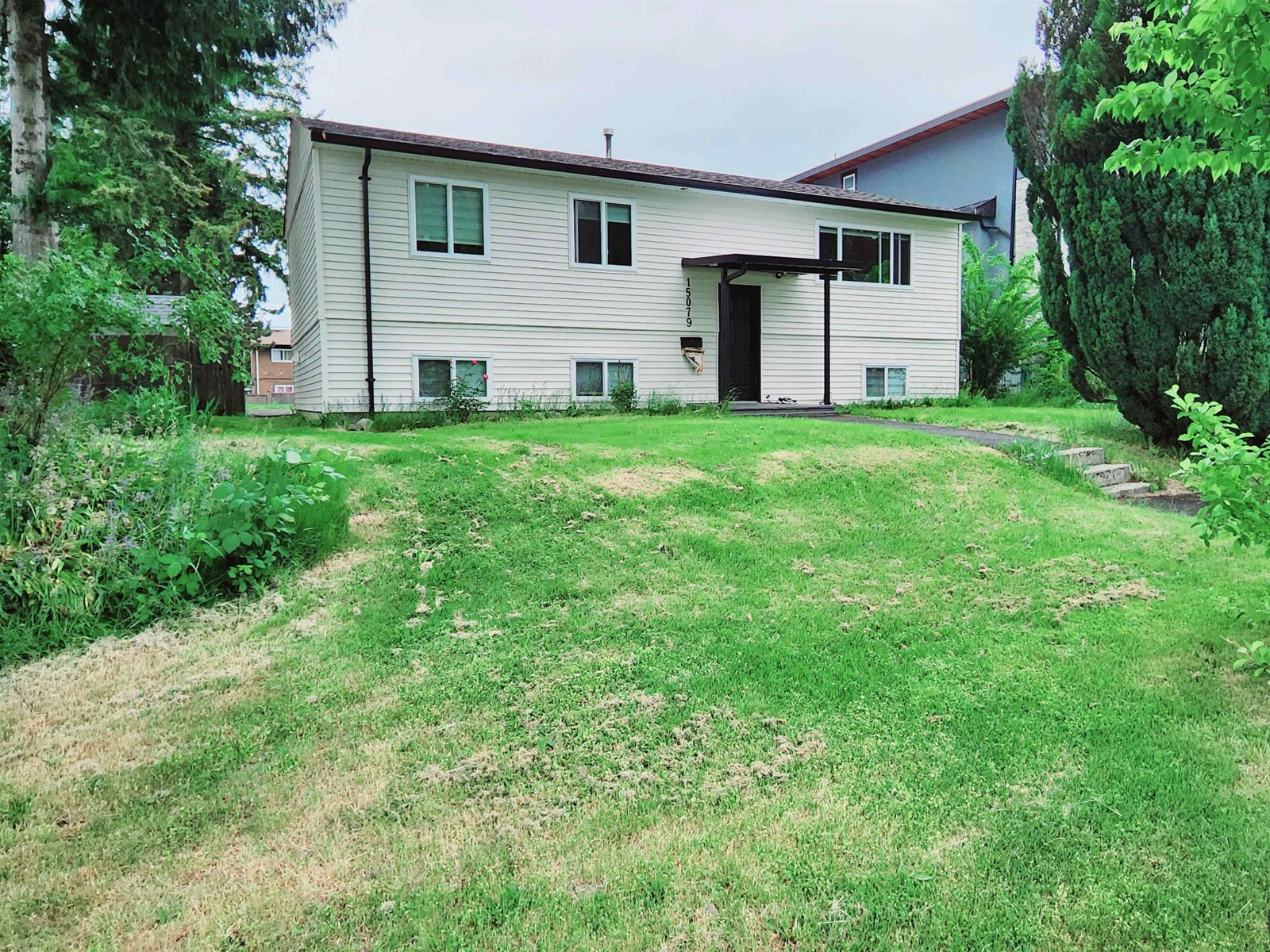 15079 87b Avenue, Surrey, BC, V3S 5G6