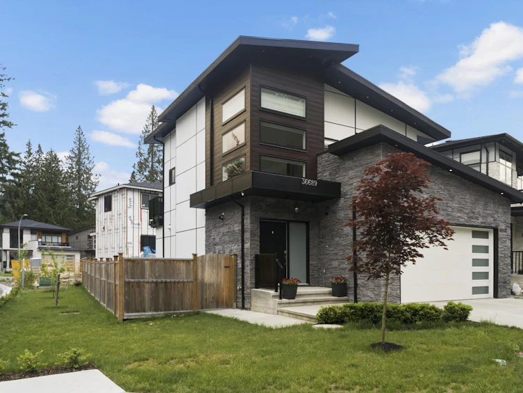 36689 Dianne Brook Avenue, Abbotsford, BC, V3G 2L1