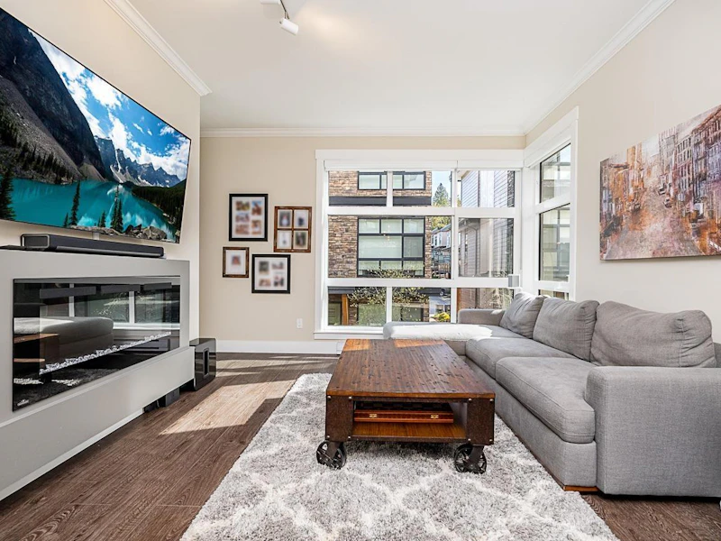 211 - 16488 64th Avenue, Surrey BC