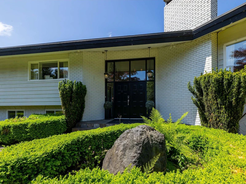 4245 Bridgeview Street, Abbotsford BC V4X 1W8