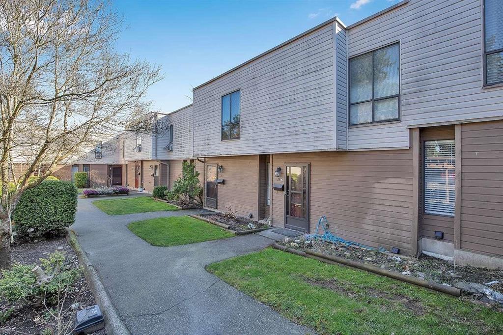 28-9400 128 Street, Surrey, BC, V3V 5N4