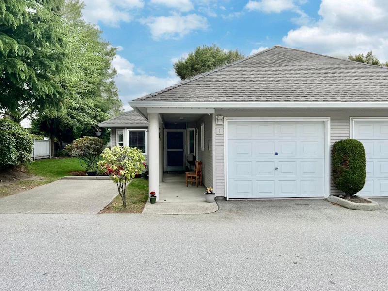 1 - 7127 124th Street, Surrey BC V3W 3W9