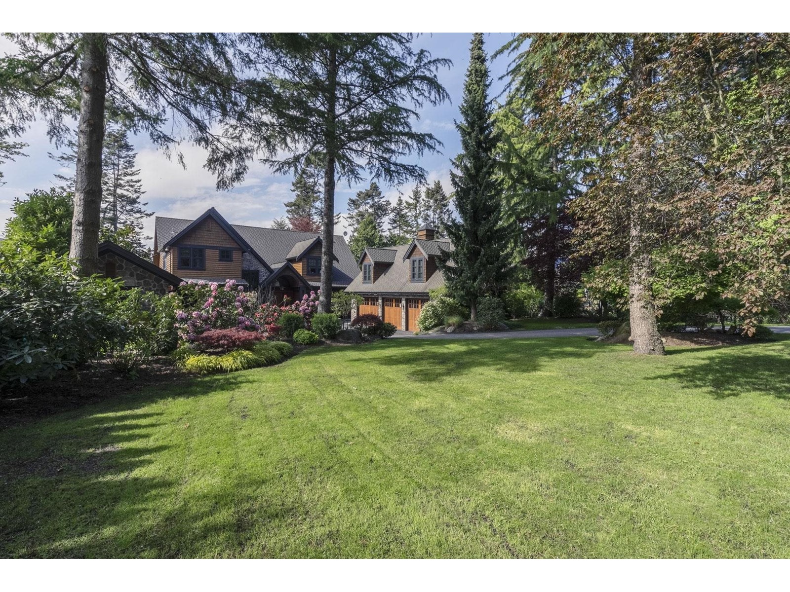 2737 Crescent Drive, Surrey, BC, V4A 3J9