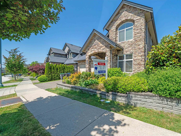 16309 25 Avenue, Surrey, BC, V3Z 6S1