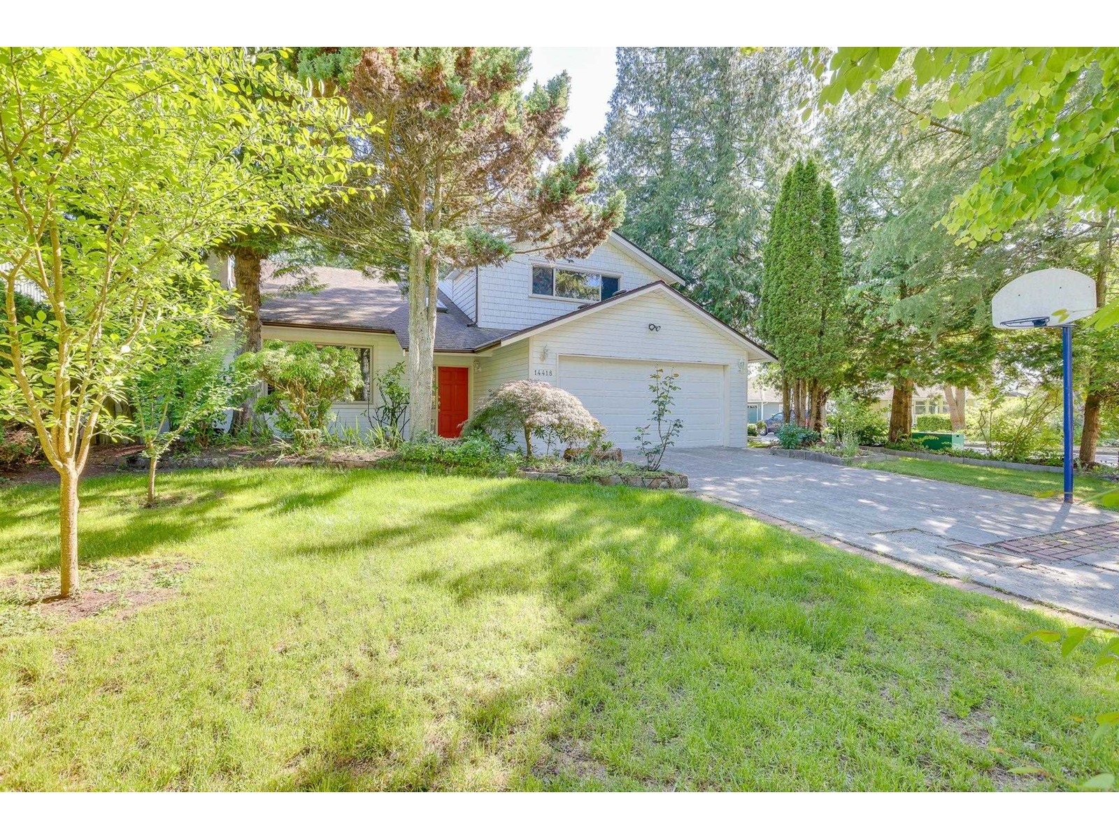 14418 19a Avenue, Surrey, BC, V4A 6X3