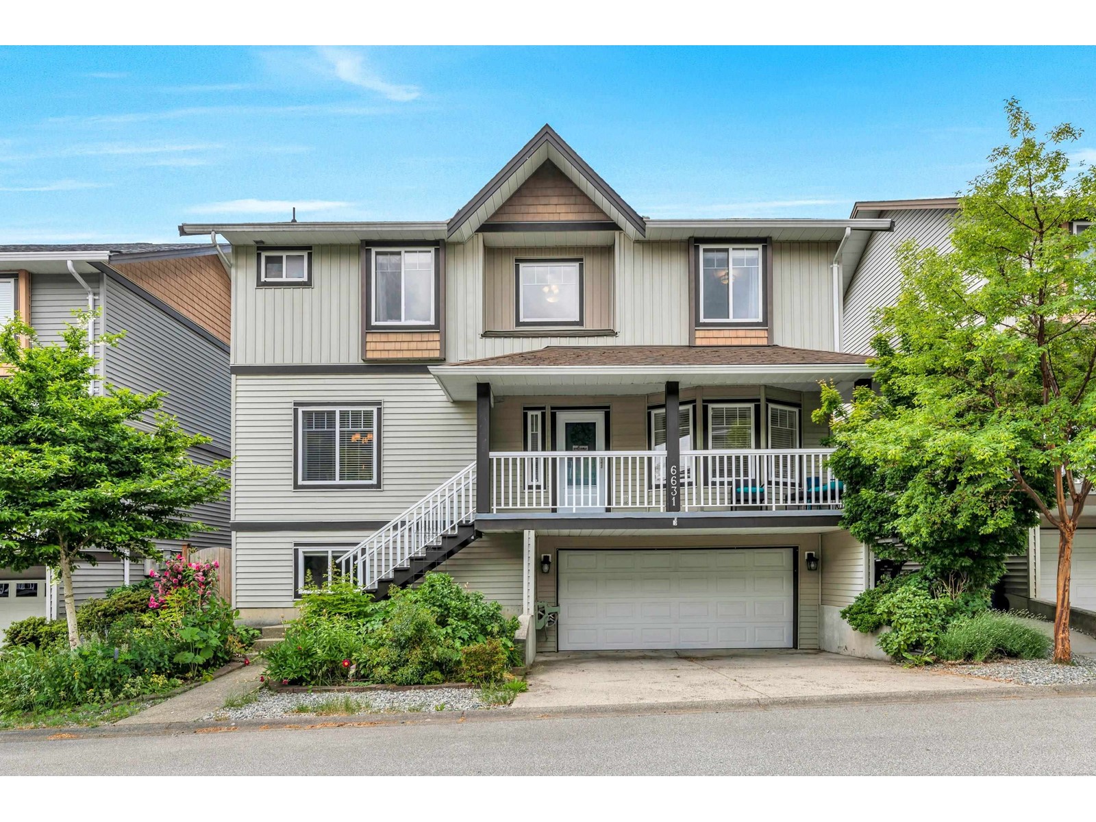 6631 205a Street, Langley, BC, V2Y 2X8