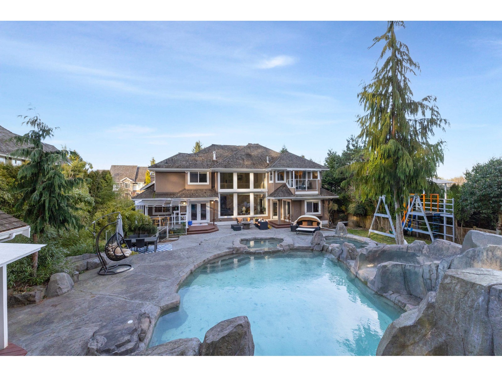 13390 22a Avenue, Surrey, BC, V4A 9T9