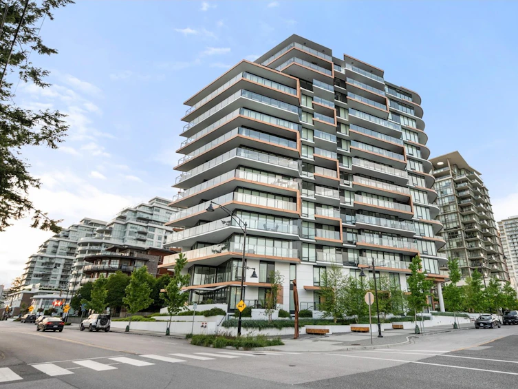 406-1439 George St Street, Surrey, BC, V4B 0B9
