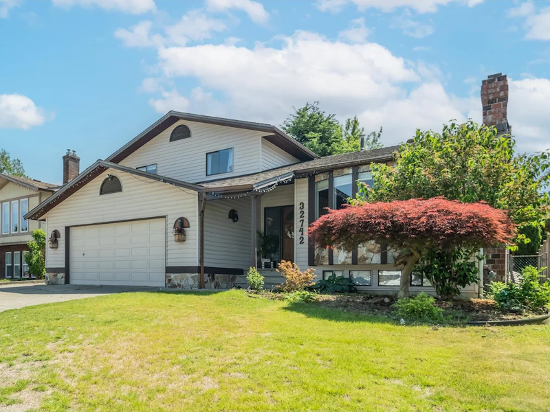 32742 Nanaimo Crescent, Abbotsford BC V2T 4Z6