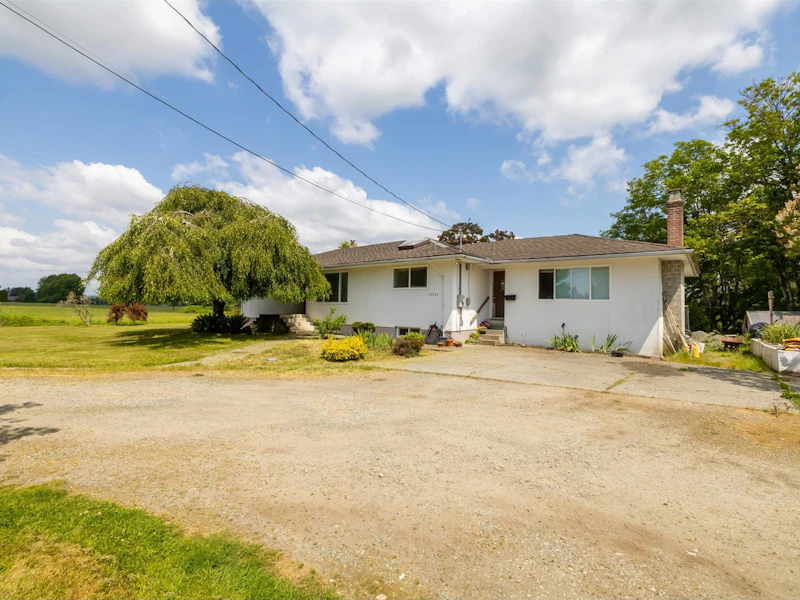 21335 Old Yale Road, Langley BC V3A 4M6