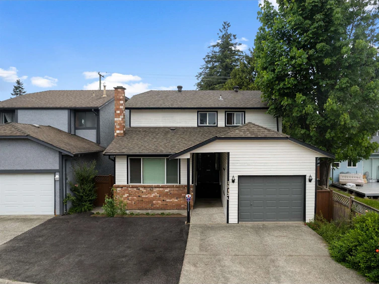 15420 96 Avenue, Surrey, BC, V3R 1G5