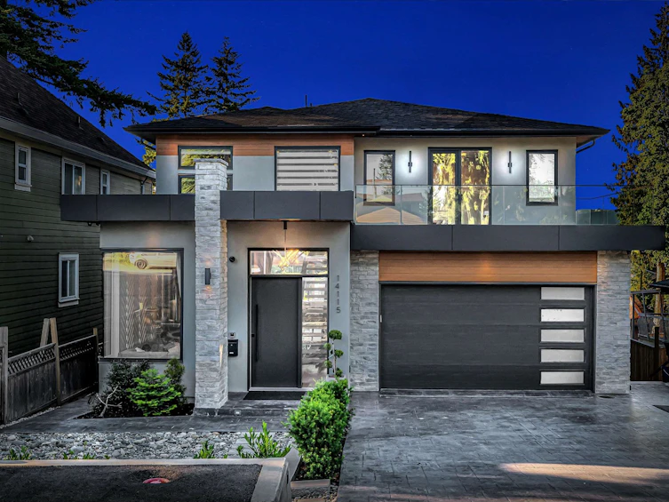 14115 114 Avenue, Surrey, BC, V3R 2M5
