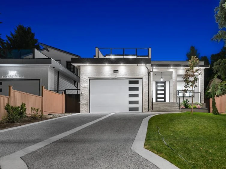 10586 River Road, Delta, BC, V4C 2R7
