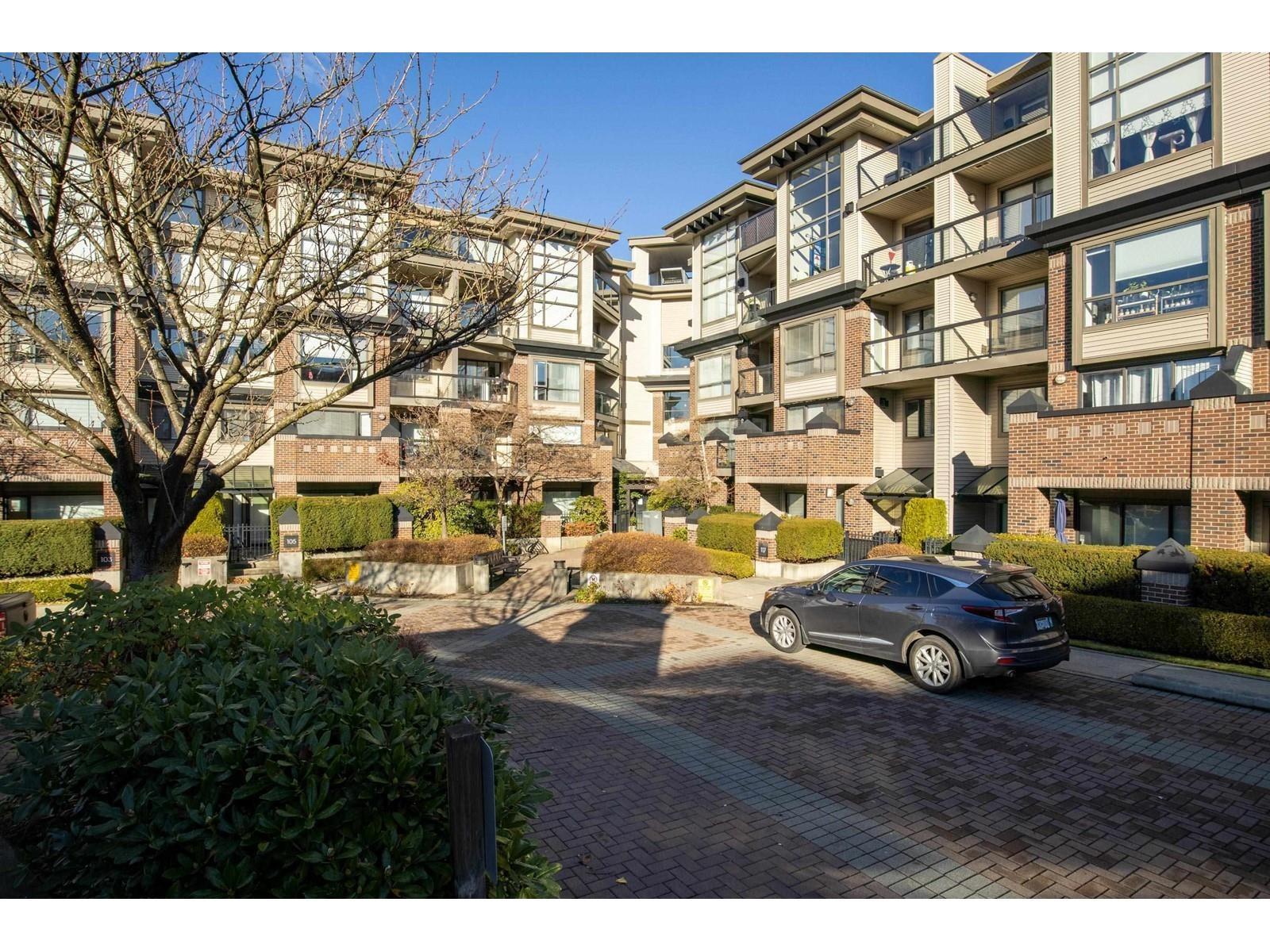 220-10866 City Parkway, Surrey, BC, V4A 6V8
