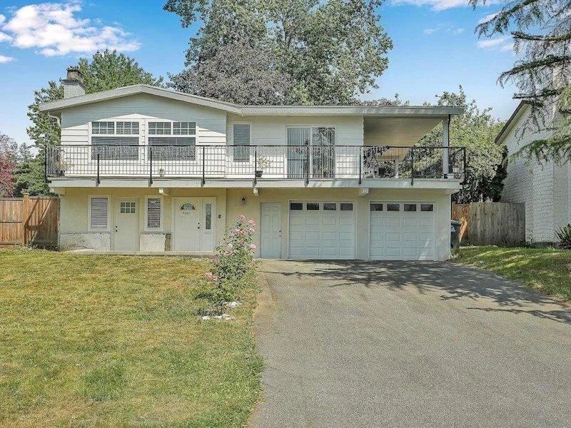 9332 Monkland Place, Surrey BC V3V 6M4