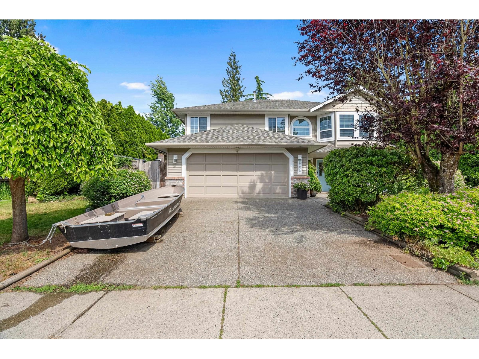 4256 Old Clayburn Road, Abbotsford, BC, V3G 1L5