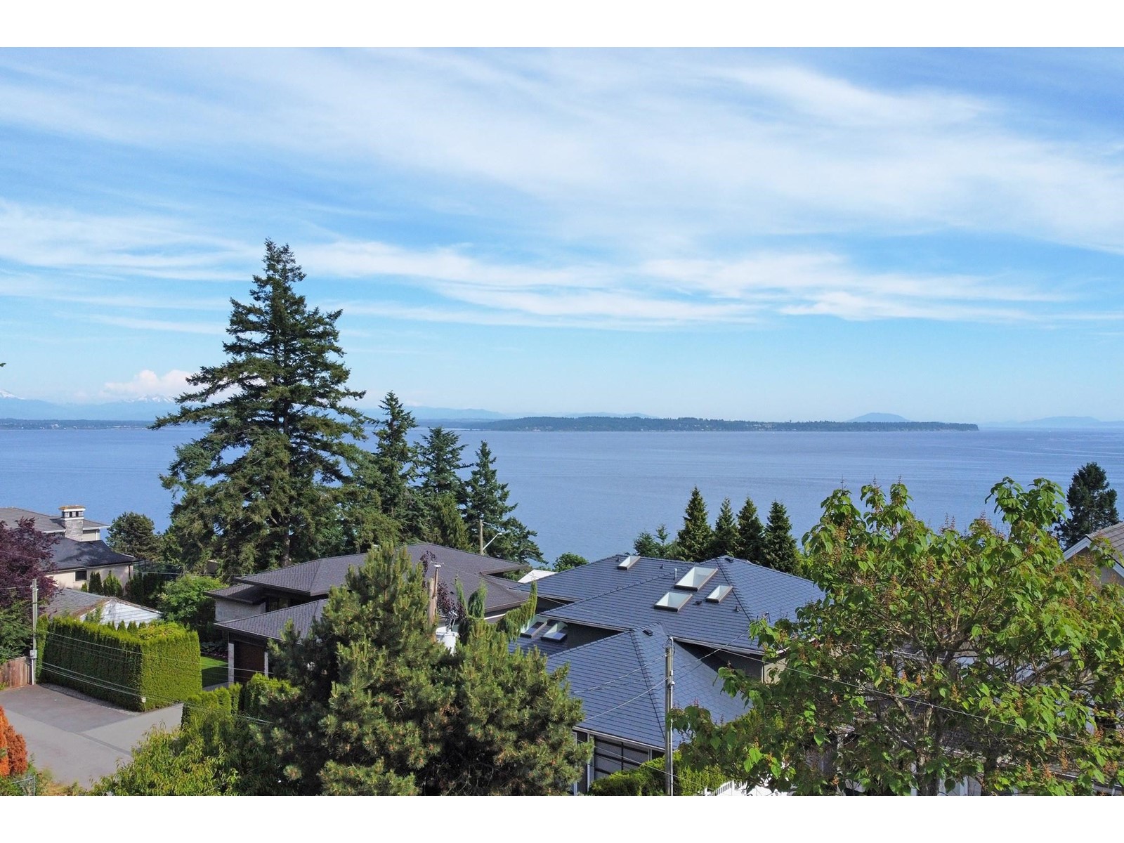 13036 Marine Drive, Surrey, BC, V4A 1E4