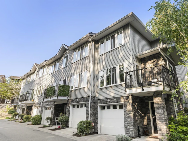 19-13864 Hyland Road, Surrey, BC, V3W 2C3