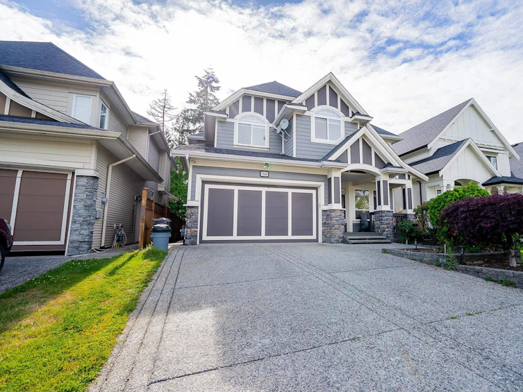 7249 201 Street, Langley, BC, V2Y 3G2