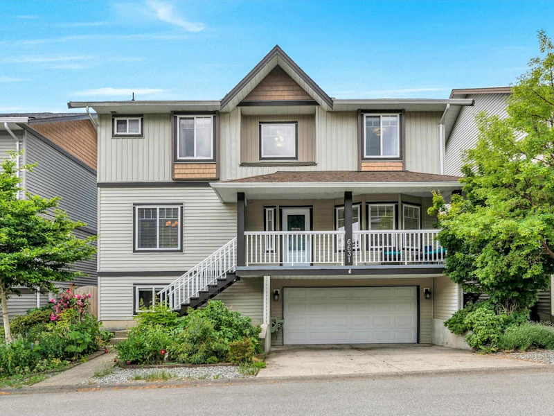 6631 205a Street, Langley BC V2Y 2X8