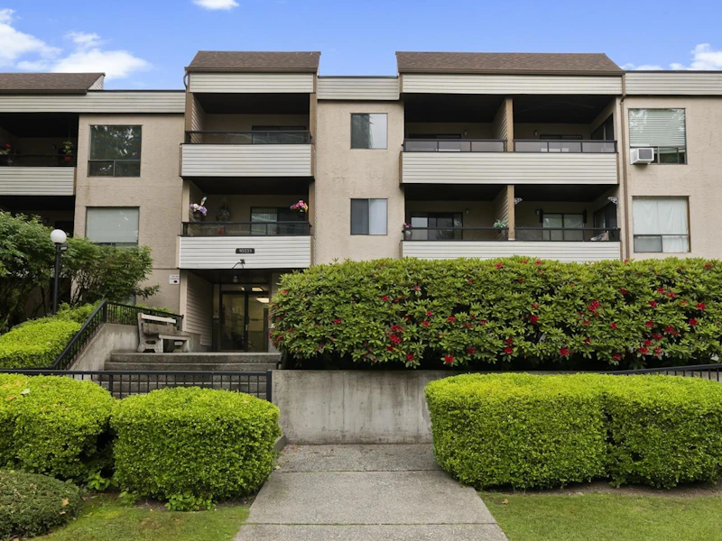 317 - 10221 133a Street, Surrey BC V3T 5J8