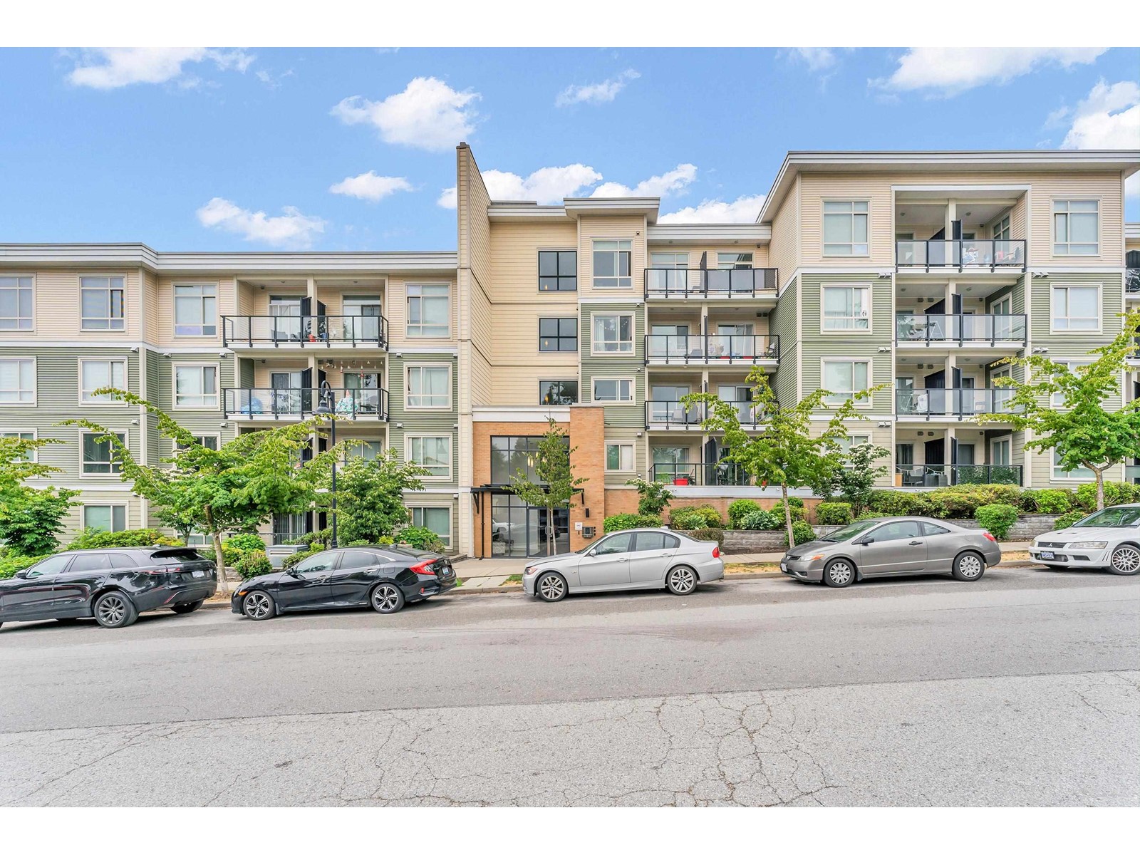 523-13789 107a Avenue, Surrey, BC, V3T 0B8